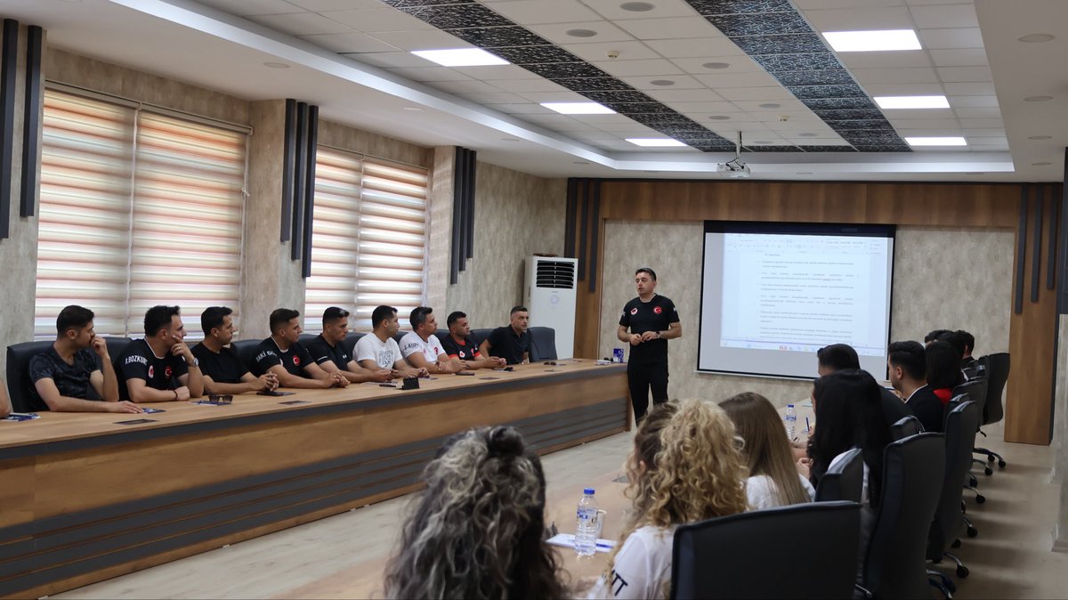 CteKahem's tweet photo. Kahramanmaraş Personel Eğitim Merkezimizde
Bölge koordinasyonunda görev yapan Mesleki Müdahale Eğitmenlerinin bilgi ve becerilerinin güncellenmesine katkı sağlamak amacıyla içerik güncelleme çalıştayı ile gezi programı gerçekleştirilmiştir. https://t.co/7ZO53VdkgE