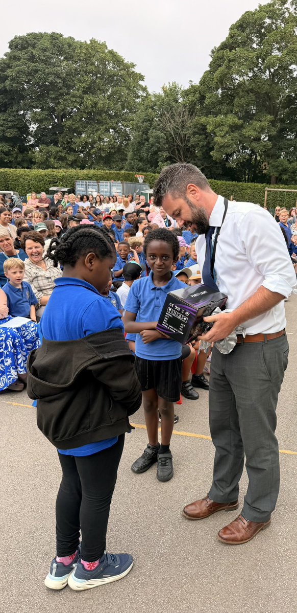 AbbeyPrimary's tweet photo. Lots of thank yous from our amazing @AbbeyPtfa - their hard work and dedication is much appreciated by the Abbey Family https://t.co/TnltxRqqF8