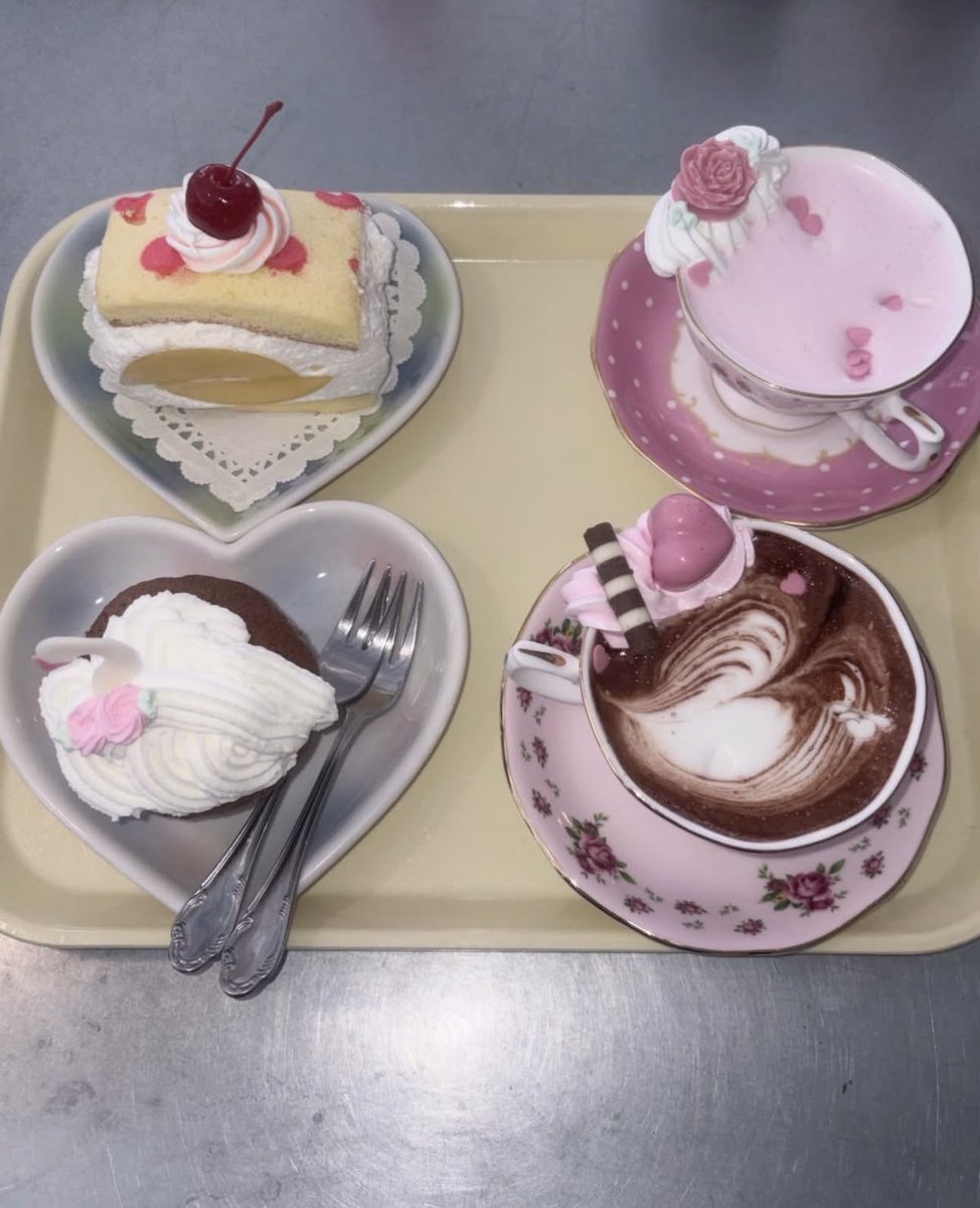 Cute Dessert tweet media