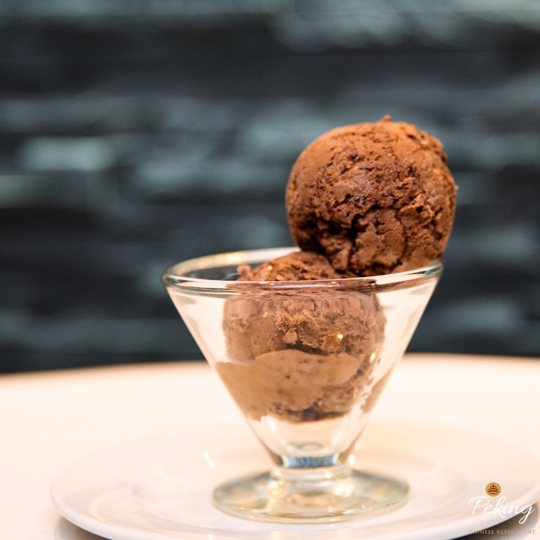 PekingBath's tweet photo. 🍨 The Perfect Sweet Finish 🍫

Our Chocolate Ice Cream is the perfect way to round off your meal – rich, creamy and full of indulgent chocolate flavour.

Save room for dessert... you won't regret it! 😋

📞 01225 466377

#PekingBath #ChocolateIceCream #DessertTime https://t.co/ZoXpCcTTZK