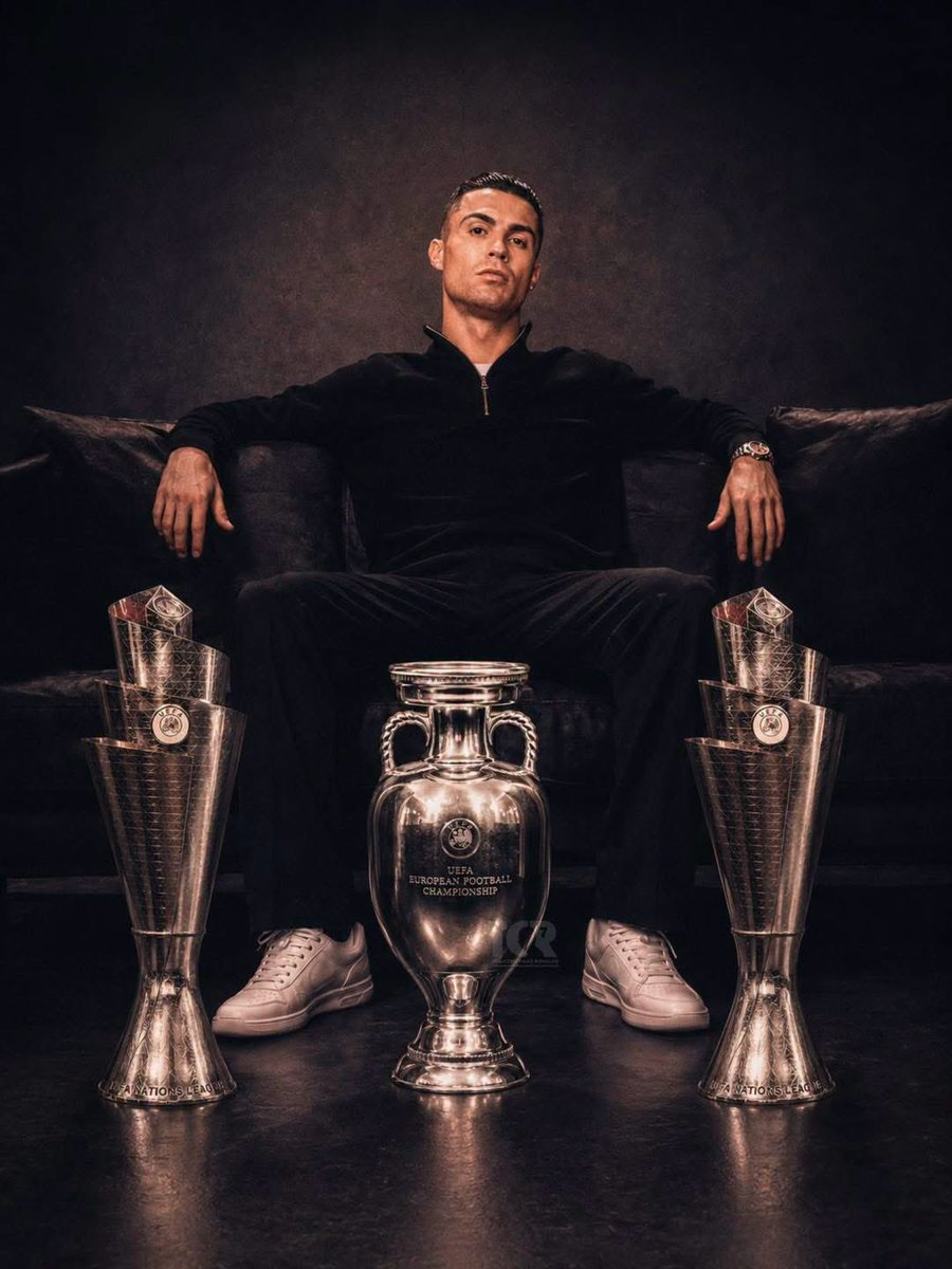 Grandsoncr7's tweet photo. Three international trophies.
Zero cheating allegations.
Zero penalty gifts.
Hated by FIFA.
Earned them all.
Bought none.

The only true GOAT: Cristiano Ronaldo. https://t.co/GpEKbc6R2A