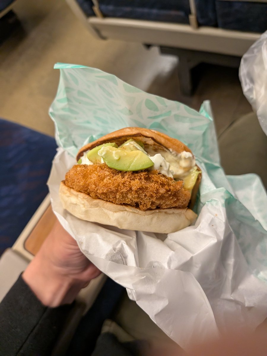 kinkmadog's tweet photo. やっとゼッテリア食べれた！
クソが！ https://t.co/pZYhU9d9IR