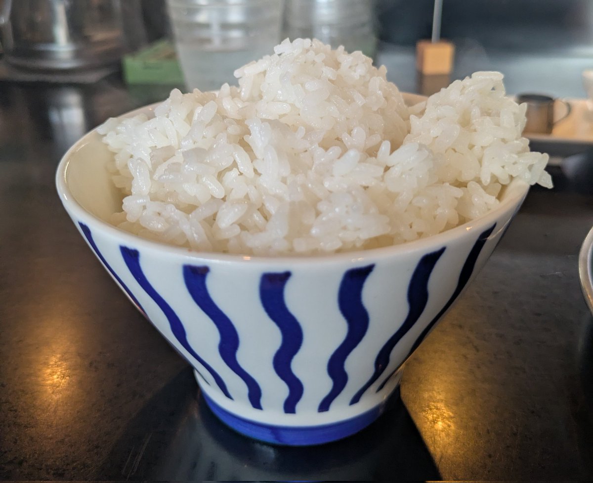 chibikayoko's tweet photo. 今夜は『麺坊 炗』さんへ😊
【香露200g】【白御飯大盛り】
【最終味変アイテム和風⇒伊(🍅)】
【背徳の追い飯】をいただきました🍜
1番人気かと言うくらい皆が喜ぶ限定”香露”🤗長い事やってくれてありがとう✨今年は沢山食べられたからいいね︎︎👍
本当に美味しかったです🤤食べ納め寂しい🥹 https://t.co/rcW9AjMGod