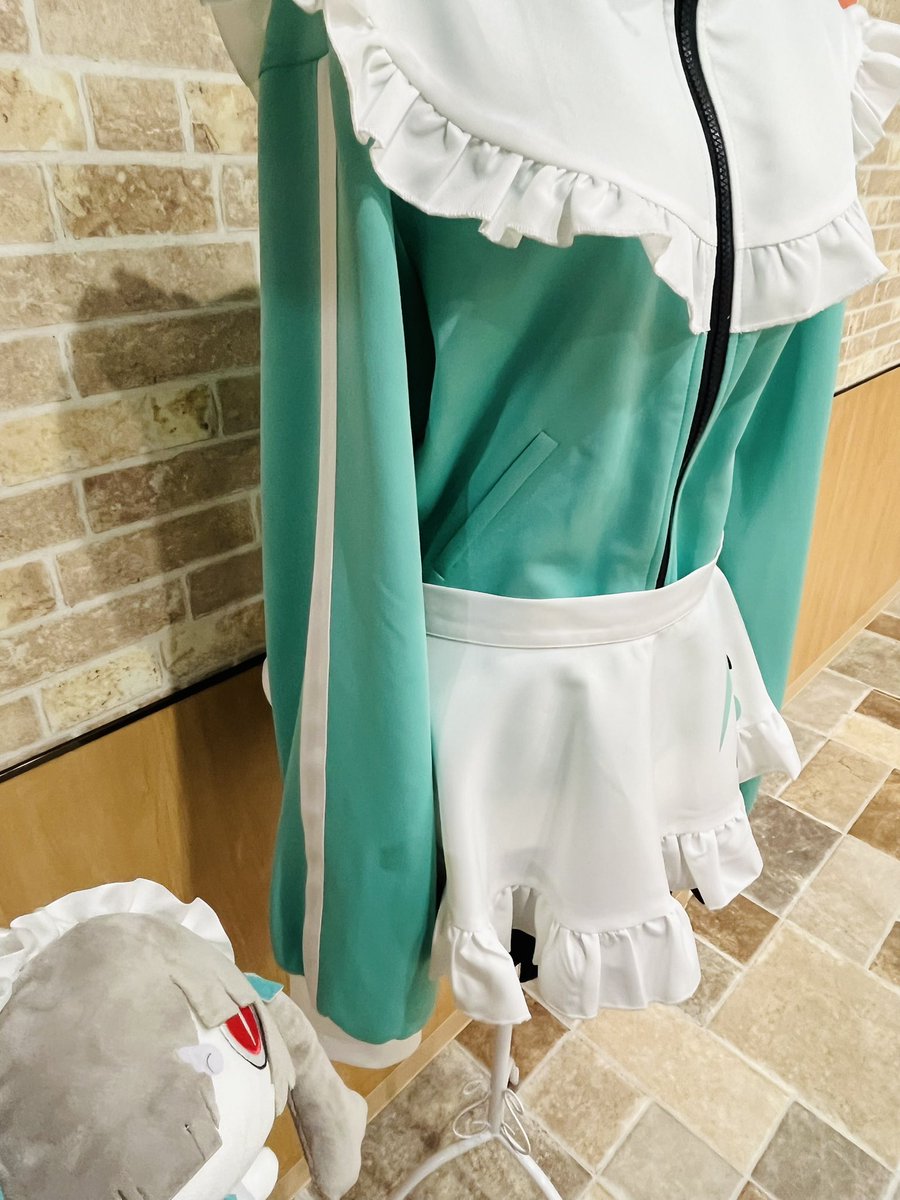 netotone0604's tweet photo. アンダーワールド参戦できなかった悔しさと物欲がごちゃごちゃになり転生林檎の
衣装を作っていただきました🍎 https://t.co/3OjHjpq9kn