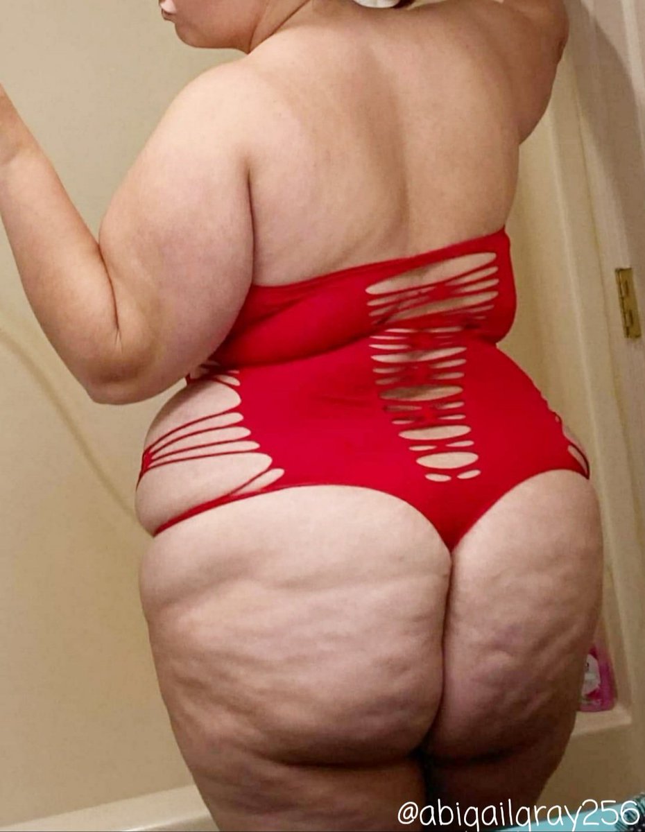 abigailgray256's tweet photo. Is this outfit hotter from the front or the back? 👀

Let me know what you think in the replies! 😉

For more sexy pics of both, add me on OF to see ALL the good stuff! 💋 https://t.co/0KH0cdj9VK