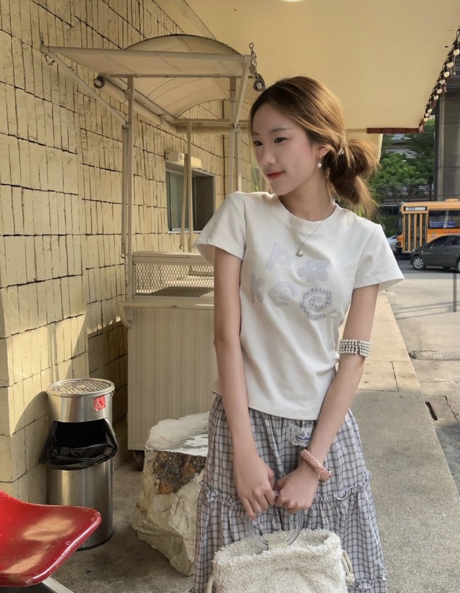 BKornwipa's tweet photo. ไปเจอร้าน Pokee Peeko มา คือน่ารักกกกก แล้วคือเพิ่งรู้ว่าเป็นแบรนด์ไทยด้วย ทำออกมาฟีลพส.เกา ละทรงสวยด้วยนะ ที่แคปมาคือน่ารักทุกตัวเลย 🫪 https://t.co/qRLn8ZtyhQ
