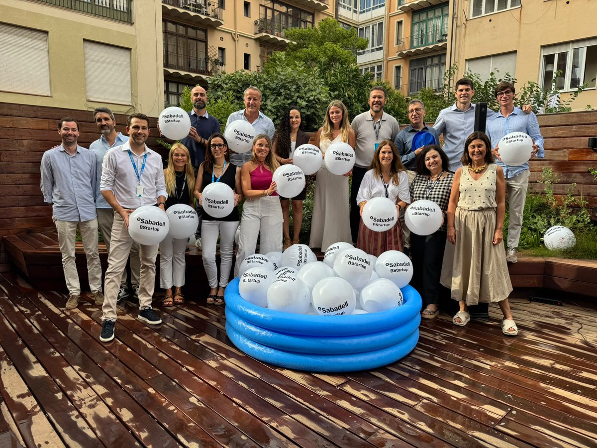 BStartup tweet media