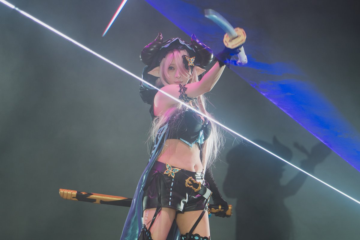 etryuue's tweet photo. 仙台DAY2：ナルメアお姉ちゃんの泡沫夢幻・胡蝶刃 その四 #グラブルEXフェス2026 https://t.co/KWxWdxBKtX