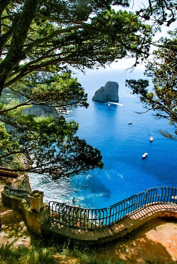 fashion_2027's tweet photo. Portofino, Italy 🇮🇹 https://t.co/sNVvfxsuUk
