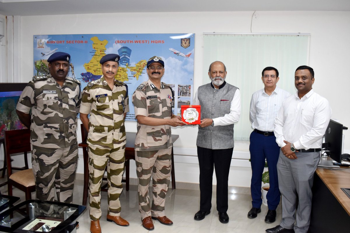 IDSAIndia's tweet photo. DG @SujanChinoy, accompanied by @IDSAIndia team, visited #CISF Airport Sector-2 (APS-2) #Bengaluru The delegation was briefed on the sector's operational responsibilities and gained valuable insights into the transformative impact of modernisation on the operational preparedness, surveillance capabilities and security architecture of the CISF in safeguarding India's rapidly growing civil aviation sector as well as critical infrastructure against threats and challenges.