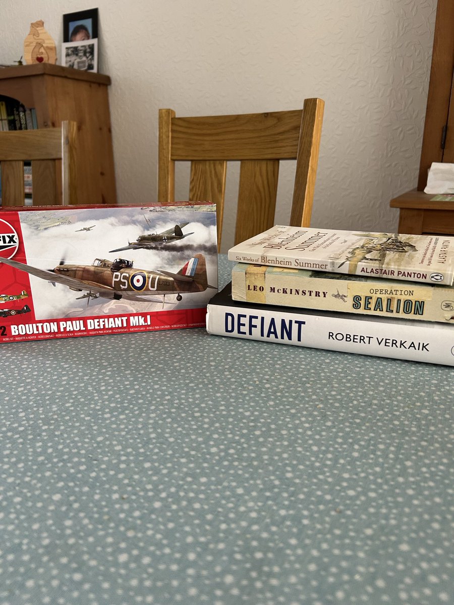 Ryanishistory's tweet photo. I embark upon Summer Leave after another year in education and exam marking. A week away in Dorest to look forward and some summer reading and other hobbies. @RAFBomber_Pod https://t.co/MYaCShVKw8