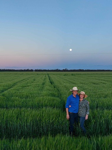 theGRDC's tweet photo. Growers Stuart and Lyndall Tighe's Moree barley business is connecting growers, brewers and feedlots through traceability, sustainability and customer-focused production – creating value from🌾paddock to 🍻 pint.
Read more: https://t.co/R9XcTdhHis
📷 @groeventsgroup_
#GRDC #GroundCoverOnline #GrainGrowers #Barley #Sustainability #Innovation #Traceability #ValueChains #AustralianAgriculture #GrowerStories