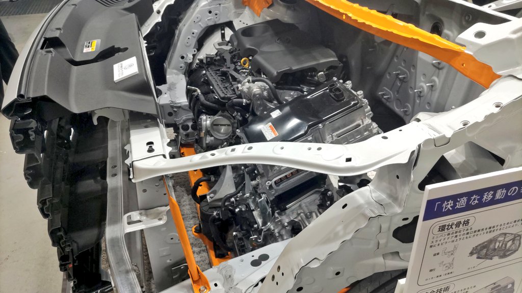 oriba080's tweet photo. こういうカットモデルって一旦完成車になってからカットしている？ https://t.co/qV81CAETKA