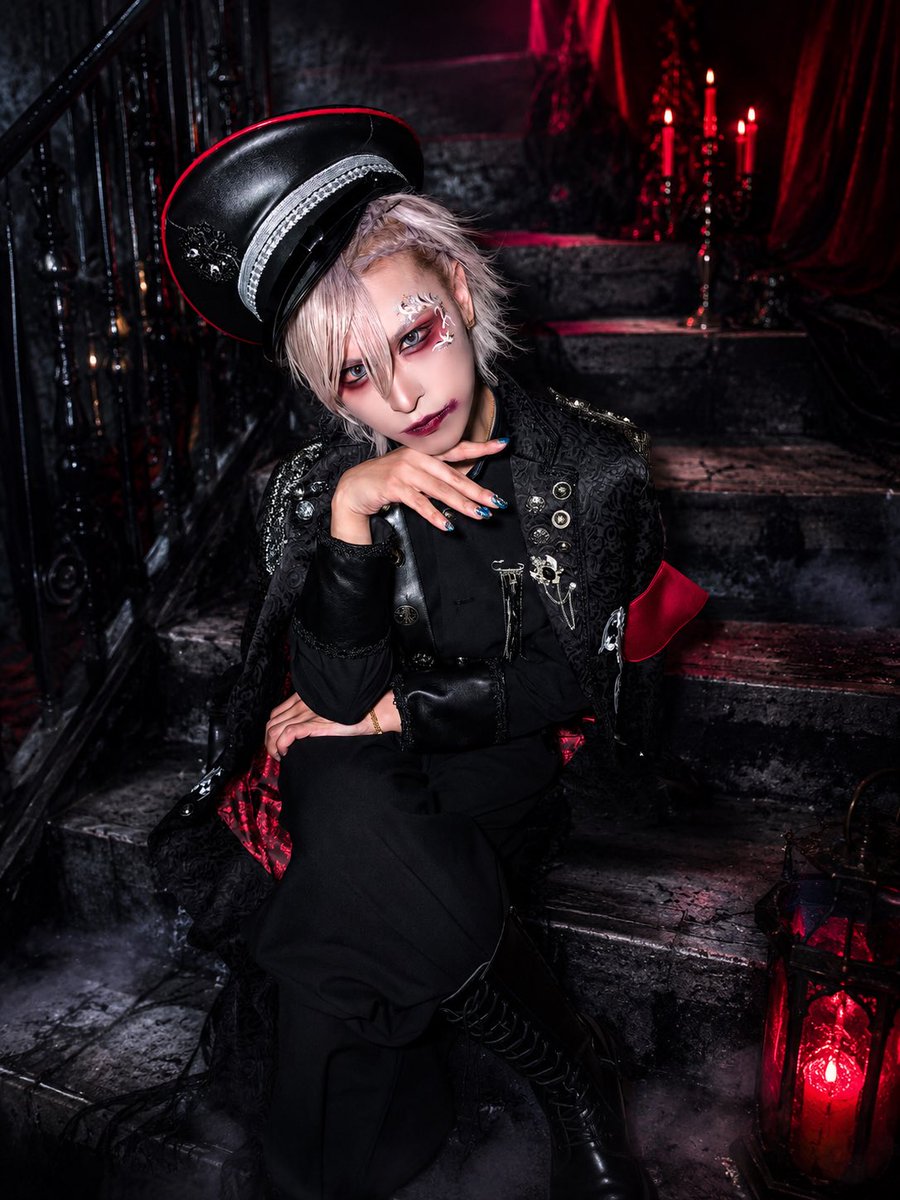 dennou_gaku's tweet photo. 4年前まではヴィジュアル系はダサいって
ずっと思ってたけど、今じゃこんなにも
カッコよくて魅力的なシーンは無いなと
思わされる。 https://t.co/w0BLfX35rw