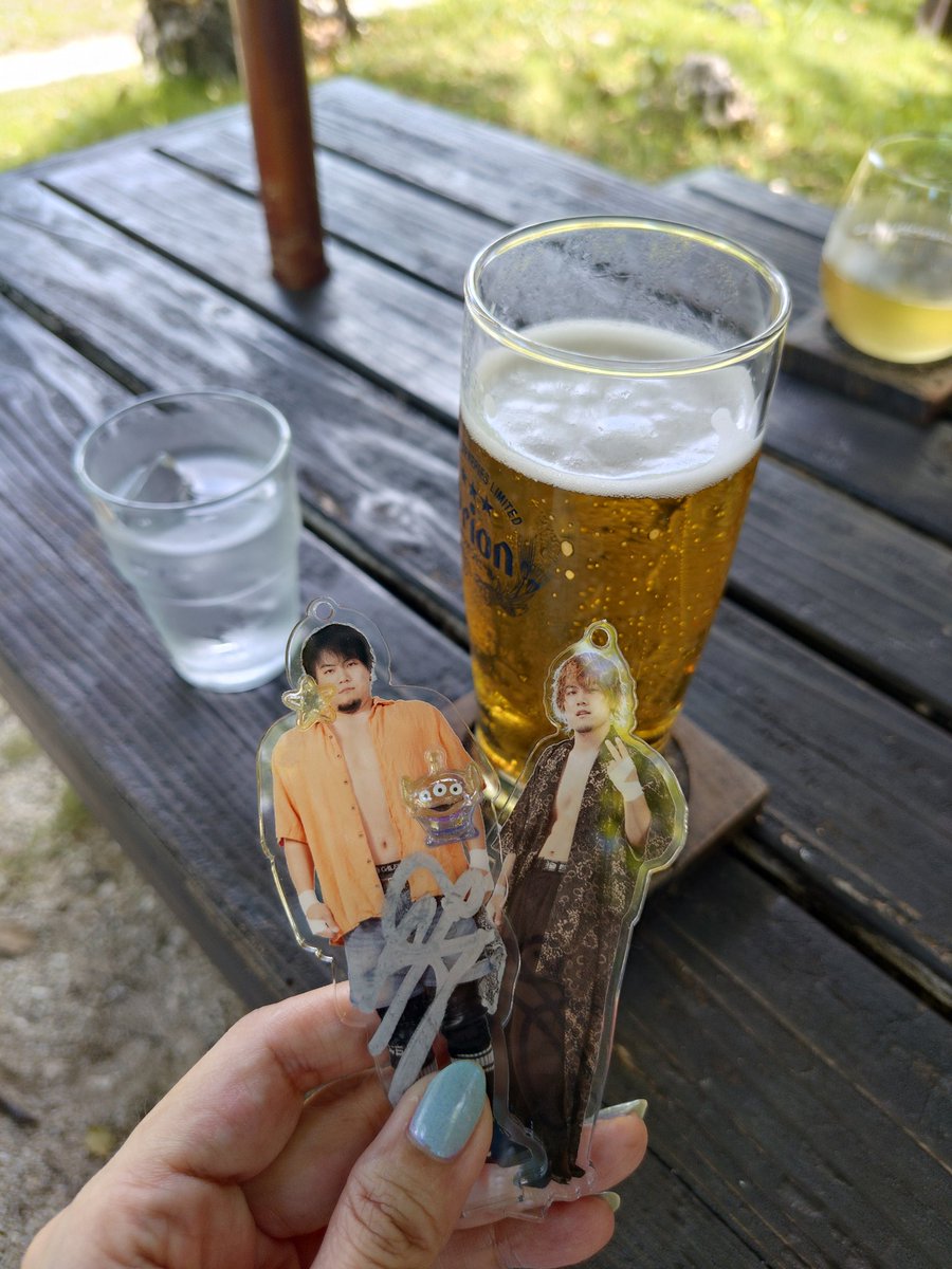 manatanssu's tweet photo. 旅に出てます🌺🌊
楽しすぎて帰りたくない🍺🍺🍺 https://t.co/gK0WpnxJLH