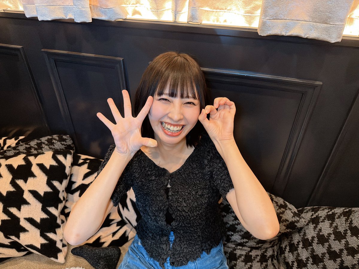 YunaOkiguchiBox's tweet photo. YouTube生配信！
チャンネル登録者数500人行くまで帰れません！
ご覧頂きありがとうございました！！

無事500人達成しましたー！
次は1000人目指して頑張ります！！

みなさんぜひ！チャンネル登録お待ちしてます！！

https://t.co/BdZdpiKaal https://t.co/96v6o7eavO