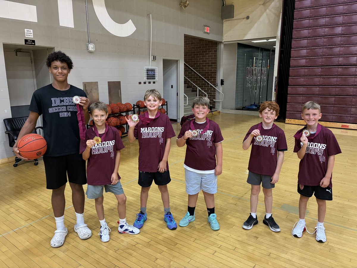 Dowling Catholic Boys Basketball tweet media