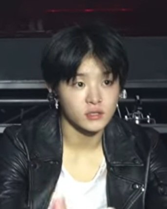 dobbivious's tweet photo. abis nonton behind new wav stage, makin jatuh cinta sama bareface jyun. semakin bareface semakin lucu banget wkwk siapa setuju?🙋🏻‍♂️ https://t.co/P5F8I18DqE