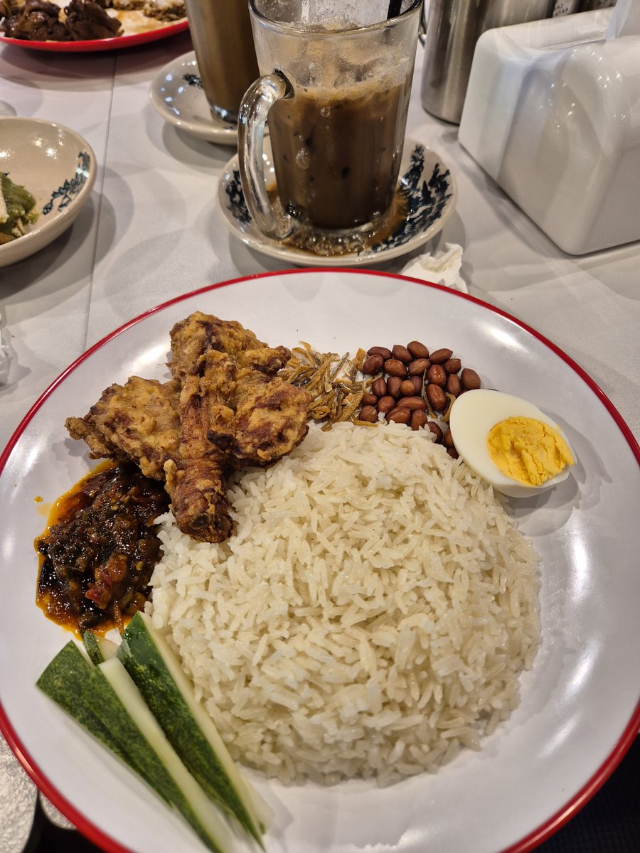 waddafuad's tweet photo. Sini nyaman breakfast tadi

📍Tw2nty Se7en kopitiam, Batu Bersurat https://t.co/1KR6i06TNl