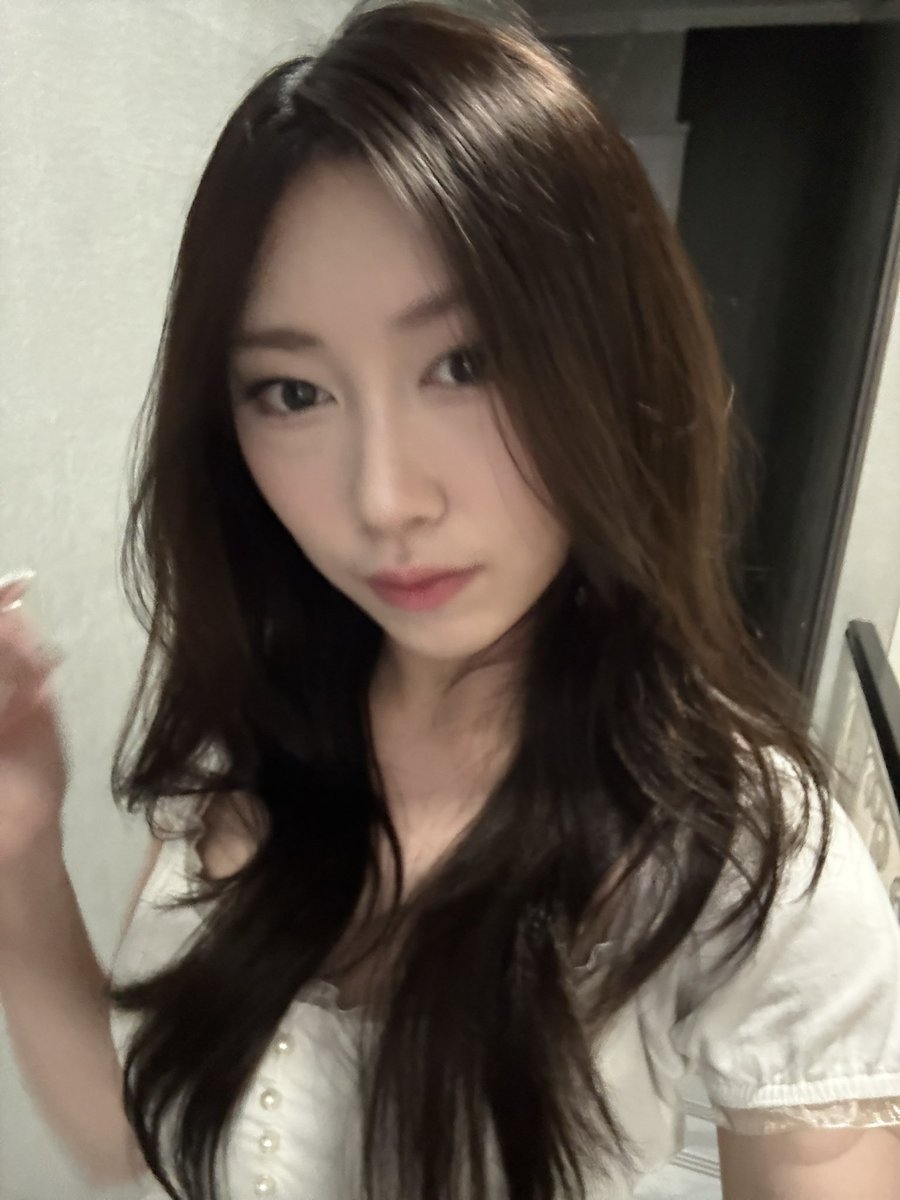 C_JessiJKT48's tweet photo. hair is hairing today https://t.co/S56a5QHXmk