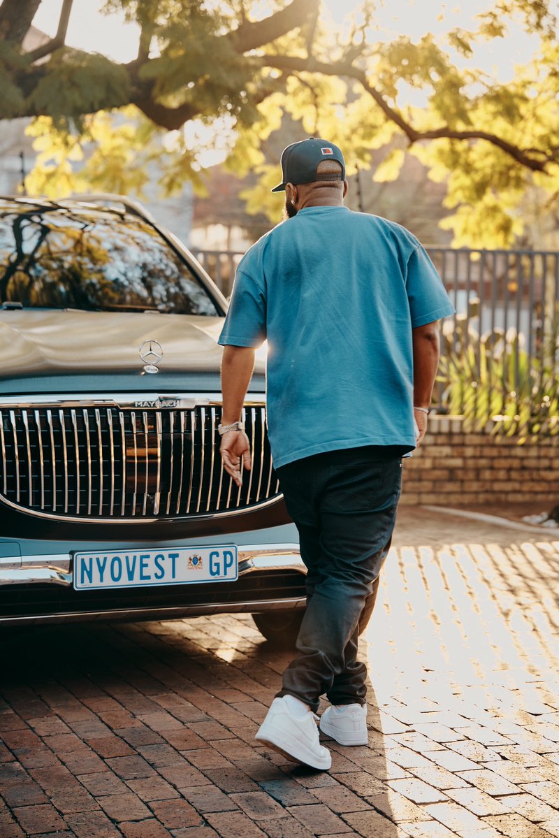 casspernyovest's tweet photo. I weathered the storm. https://t.co/KjRIOHN6T2