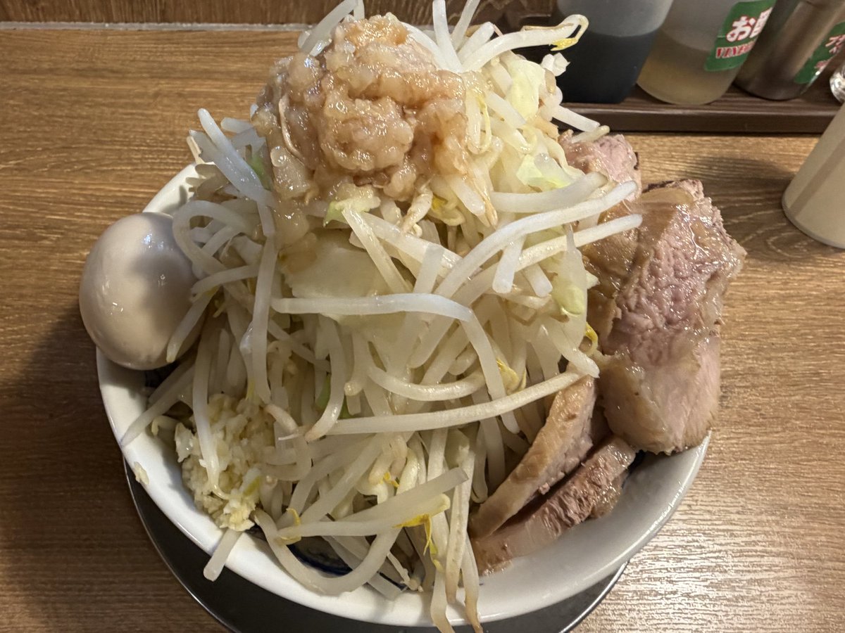 今日は1人メシ 野菜1.5増し おなかパンパンです #ジャンクガレッジ