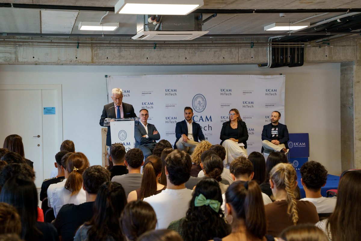 FPUCAM's tweet photo. 💡FP UCAM fomenta el emprendimiento y el uso de la IA entre sus alumnos.

����Una nueva alianza junto a
@HitechUCAM y @AJERegionMurcia les ayudará a desarrollar habilidades y proyectos con un certificado diferenciador de cara a su futura vida laboral.

🚀#Daelsalto https://t.co/l61KDDUFVZ