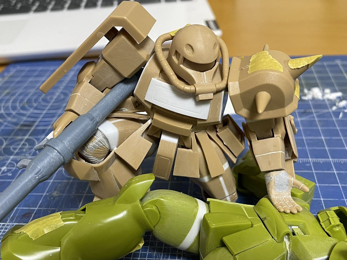 これを見た人は無言で5年前の7月の画像を貼る MSVビネットを作って