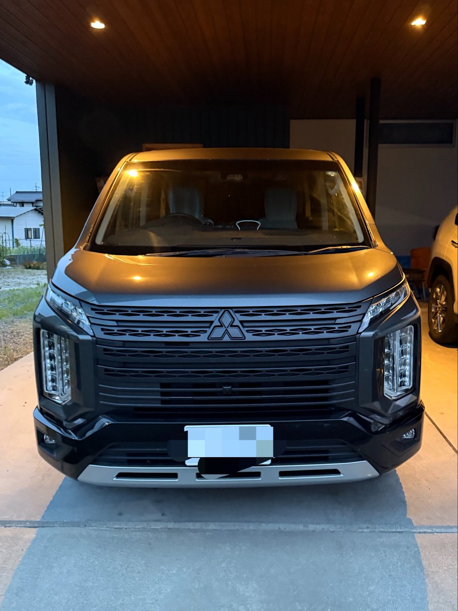 YOUNGCHEs's tweet photo. イメチェン。

シックな仕上がり。

 #デリカD5
 #デリカでーふぁいぶ https://t.co/J0MNxwBX1j