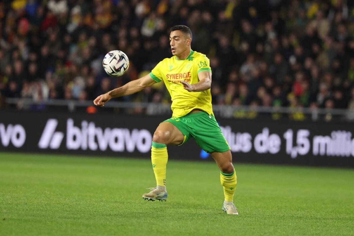 lequipe's tweet photo. Pas de nouvelles, pas d'offres... La situation de Mostafa Mohamed irrite sérieusement le FC Nantes
➡️ https://t.co/6GsJGMGywe https://t.co/0EUcHDThey