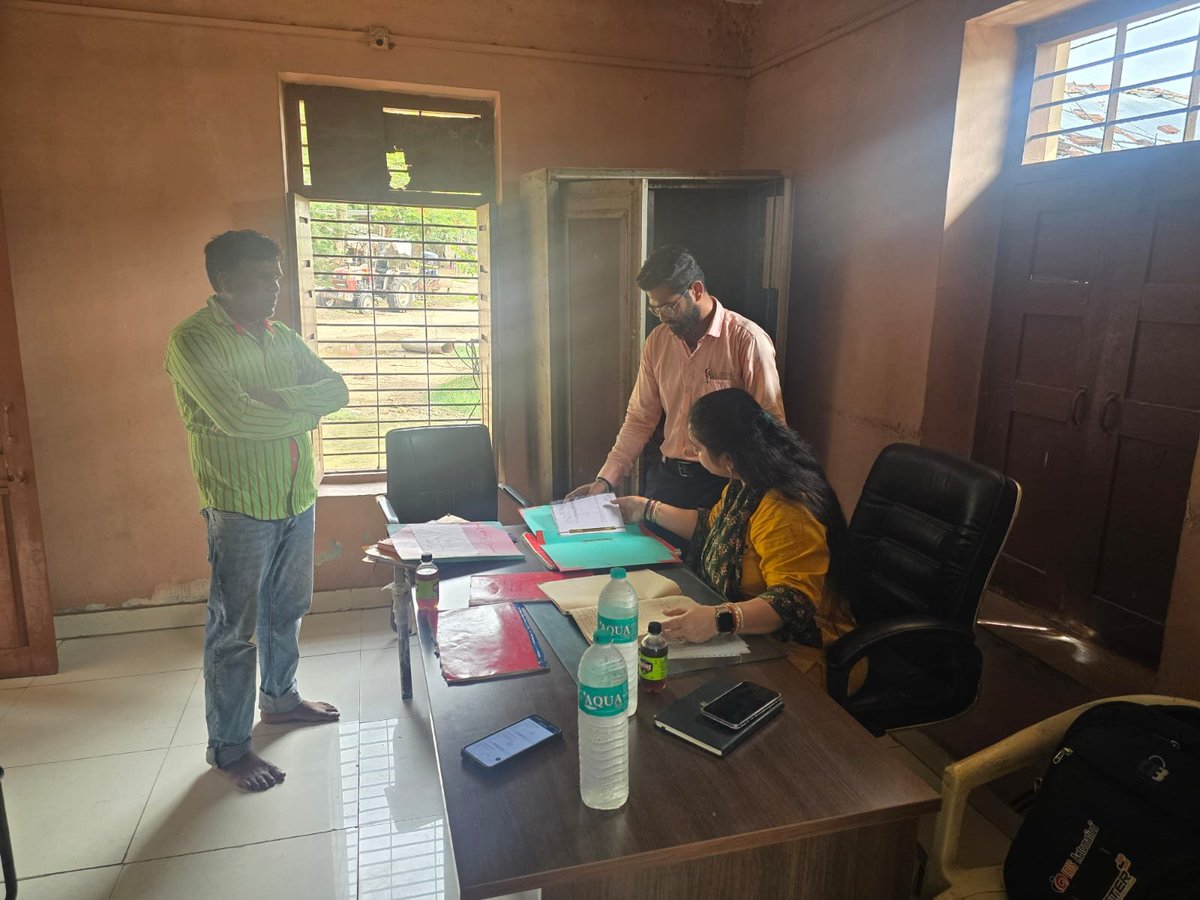 jam_sdm's tweet photo. આજ તા:17-07-2026ના રોજ આમોદ તાલુકાના મોજે. ઇંટોલા  ગ્રામ પંચાયતના તલાટી કમ મંત્રીશ્રીના સામાન્ય દફતરની ચકાસણી કરવામાં આવી.
@CMOGuj 
@CollectorBharch 
@InfoBharuchgog https://t.co/hYmTCPTYSz