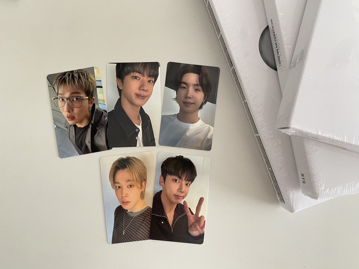 n__9791's tweet photo. ラキドロのビジュかわいすぎる🥹💘
それと初めてランダムにジョングクがいた！！！！

異種やけどユニバのジョングクと交換してくれる方いれば教えてくださいㅠㅠ https://t.co/ZWX1b0lEsZ