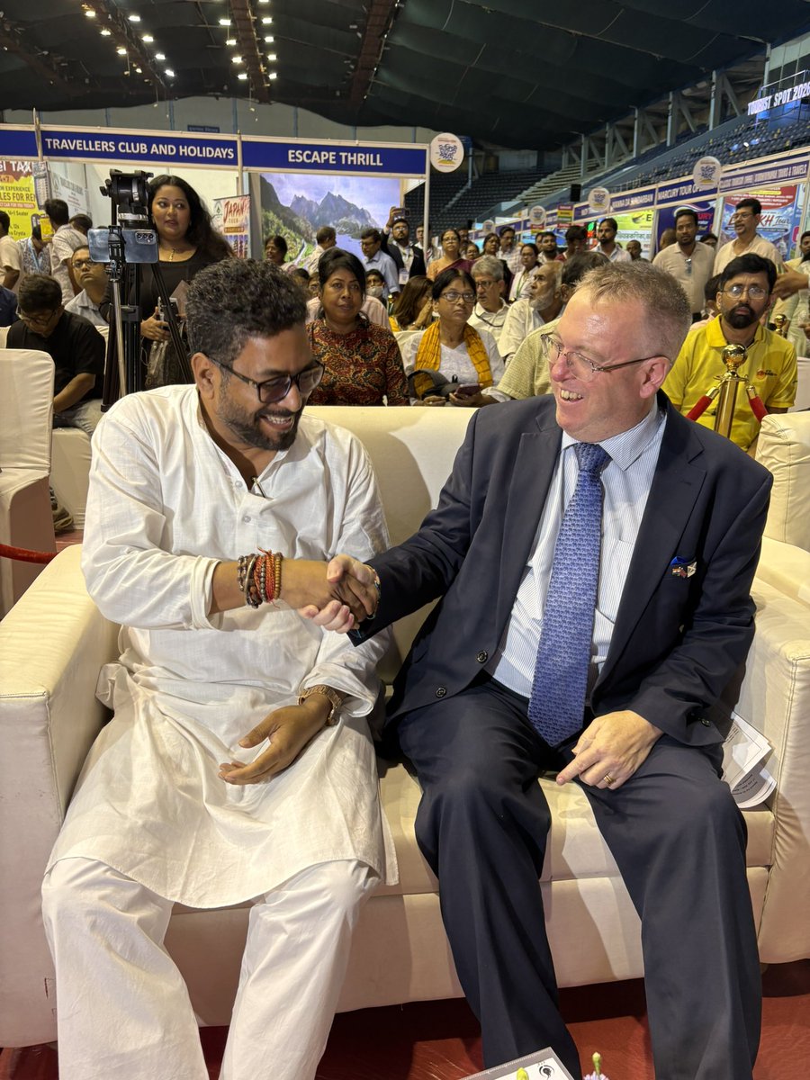 UKinKolkata's tweet photo. DHC @Andrew007Uk met @ShankarGhoshBJP Minister of Parliamentary Affairs and Tourism, Govt of West Bengal @TourismBengal at the ABP Tourist Spot and offered UK 🇬🇧 expertise in sustainable tourism, skilling and green urbanisation which are crucial drivers for visitor economy. https://t.co/DedYCJ71rK