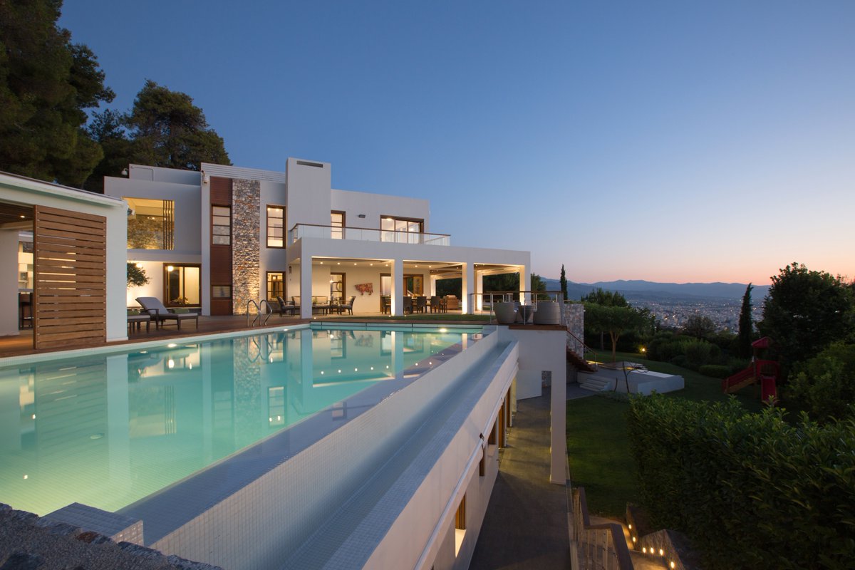 CreteVillas4u's tweet photo. Above the city, surrounded by silence, with the sea stretching to the horizon. 📷
Terra Creta is a place where mornings begin with endless views and afternoons drift by the pool. 
📷Terra Creta | Chania, Crete
https://t.co/KC9hEvEPih https://t.co/iHbfbHsP2p