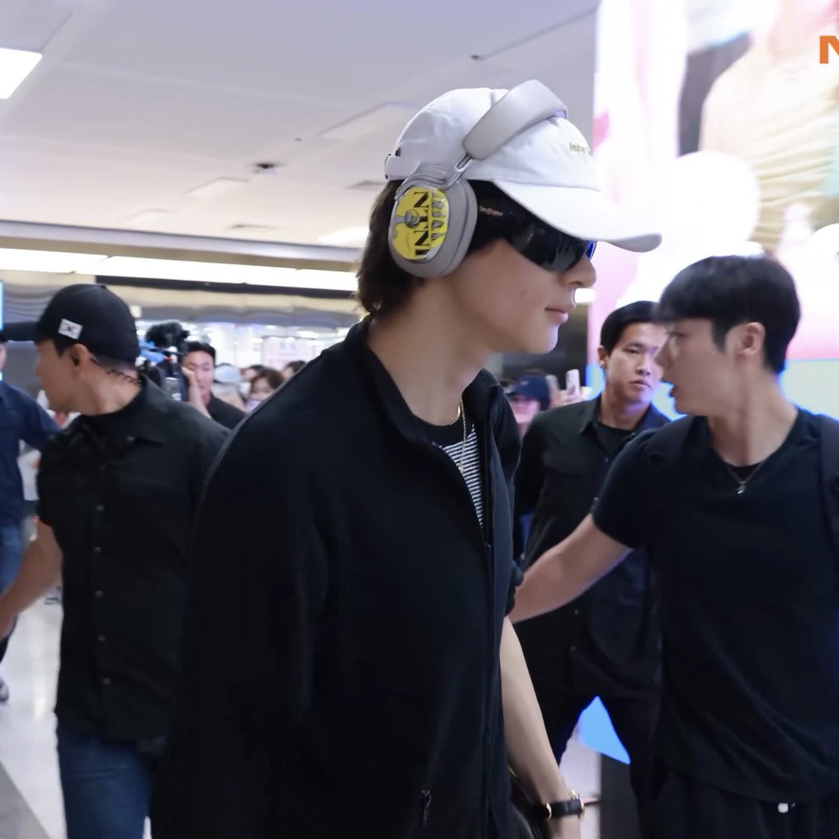 antoncapture's tweet photo. 260717 GMP 입국 Arrival 

🔗 https://t.co/cpvwDwViXr 
       https://t.co/wYHQGZiJmZ

#ANTON #앤톤 #アントン #RIIZE #라이즈 https://t.co/NmwTcNj4Dj