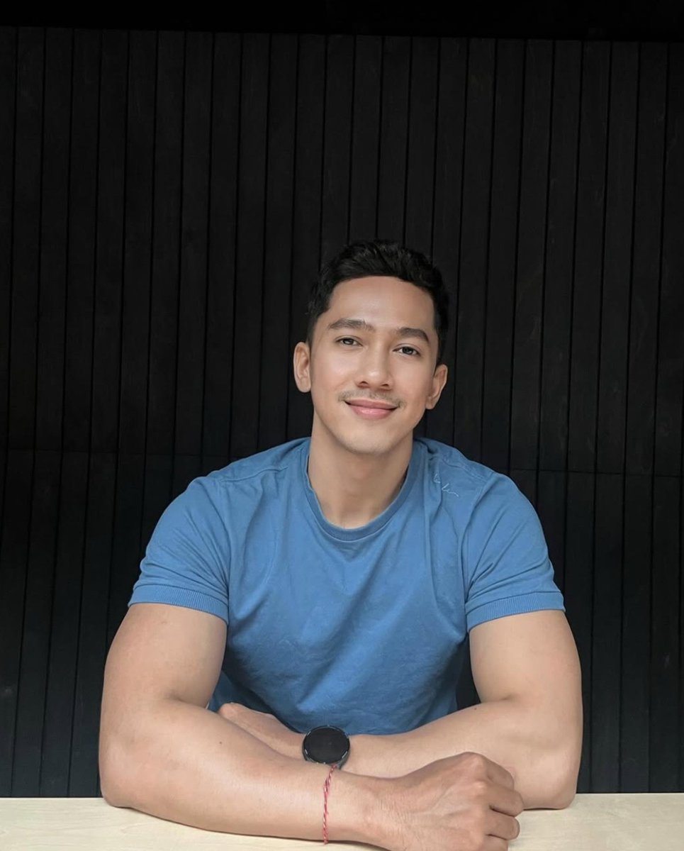 swedtish's tweet photo. P cari uke manly🙈 https://t.co/cWuSj79H4i