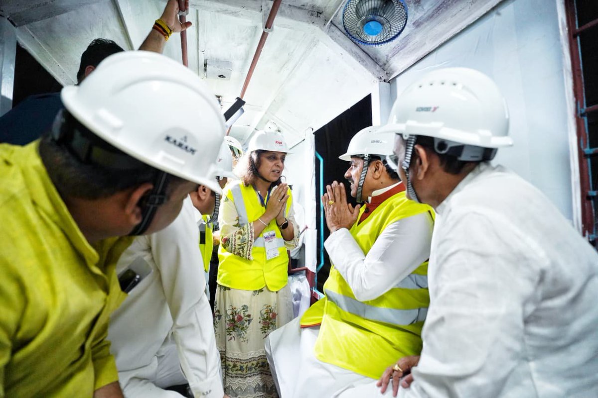 MeghUpdates's tweet photo. India's longest underground water tunnel is now complete. 🇮🇳💧

The 11.95-km Sleemanabad Tunnel under the Bargi Diversion Project will carry Narmada water to the Son Basin entirely by gravity, without pumping.

The ₹1,600+ crore engineering marvel will provide irrigation to 2.45 lakh hectares across 1,450 villages in Satna, Maihar, Jabalpur, Katni, Panna and Rewa, strengthening water security and transforming agriculture in Madhya Pradesh. 🌾