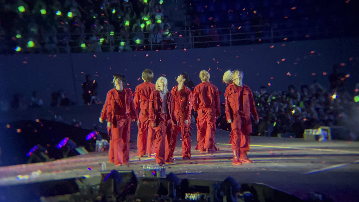 pniccia's tweet photo. My first con is the unity. Pero apaka pangit ng venue sobrang layo ng stage kapag seated ka nun sa sports arena.
Pabalikin nyo po sila plss mag standing na talaga akooo

 #BringNCT127ToManila https://t.co/jeRzkqPnRv