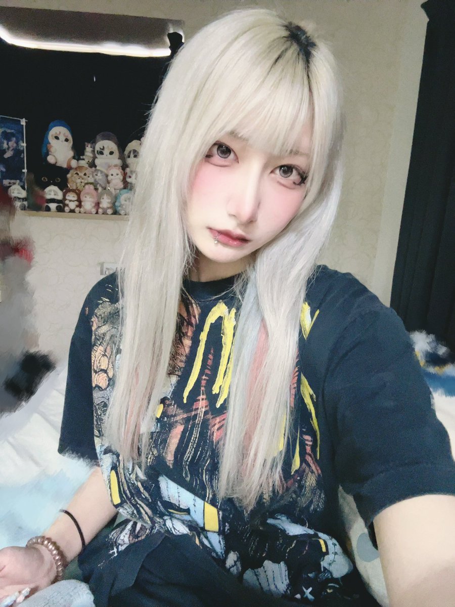 idol_nano's tweet photo. 眠れない夜にキミはどこのオンナと寝てんの❓ https://t.co/9ETdeUFrOB