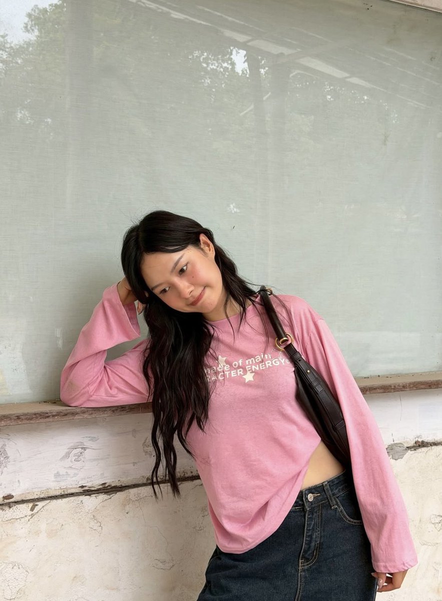 milkfamily__'s tweet photo. Cutie girl Pansa kaaa💖👧🏻
เสื้อสีชมพูที่ถูกใจ ก็ยังไม่เท่ากับเธอที่ถูกตา🫪 5555 ไปไลค์แชร์กันด้วยน้าาา🫶🏻

#MilkPansa #มิ้ลค์พรรษา
#STYLIST #STYLISTCuteButChic #CuteButChicStyle #stylistshop 
 
🖇️https://t.co/SNFvUbth5x https://t.co/YhmlOzhp8j