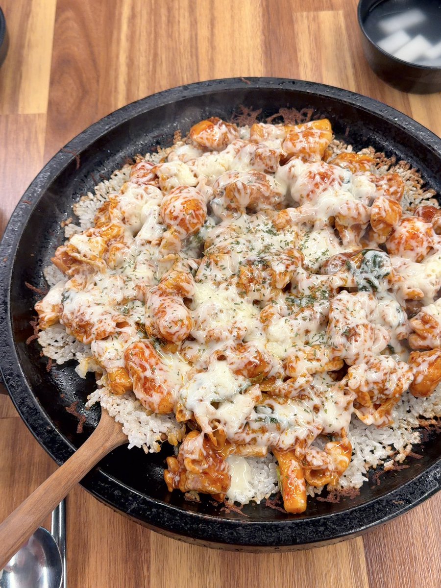 mors_solaa_'s tweet photo. 청주에 개멋진 누룽지닭갈비 있는 거 아는 사람 https://t.co/ww3ilNGUmT