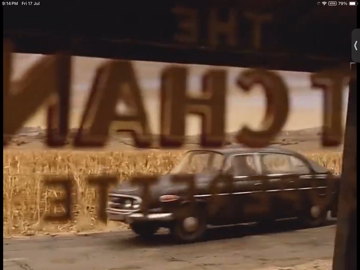 _Whale_fish_'s tweet photo. @Morenikeji89392 And that is a Tatra 603 at the end of the scene, the best car of the communist block in the 70s from Czechoslovakia. https://t.co/8LimGK4I0s