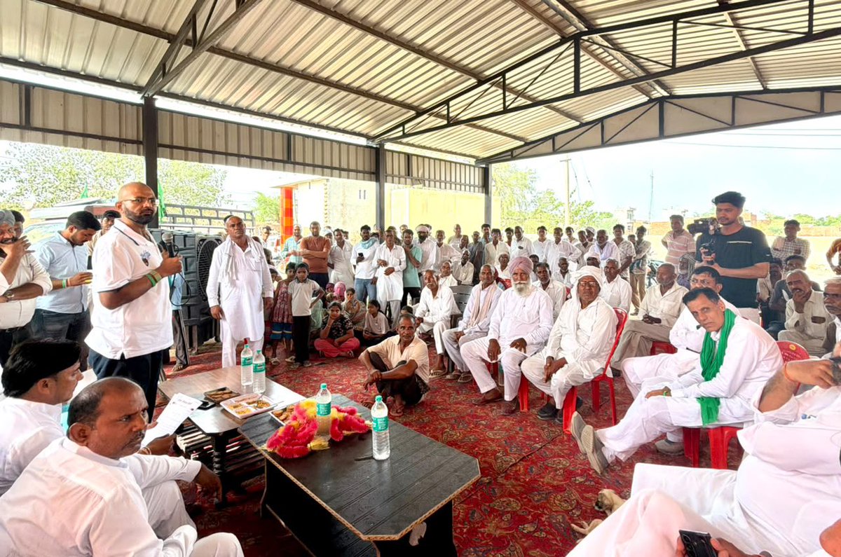 kschautala's tweet photo. आज सिरसा हलके में अपनों के बीच कार्यक्रम के दौरान…

इस कड़कड़ाती धूप में भी इतनी भारी संख्या में पहुँचकर आपने जो प्यार-आशीर्वाद दिया है उसके लिए सदैव आपका आभारी रहूँगा। https://t.co/ZcHiNxg8FI