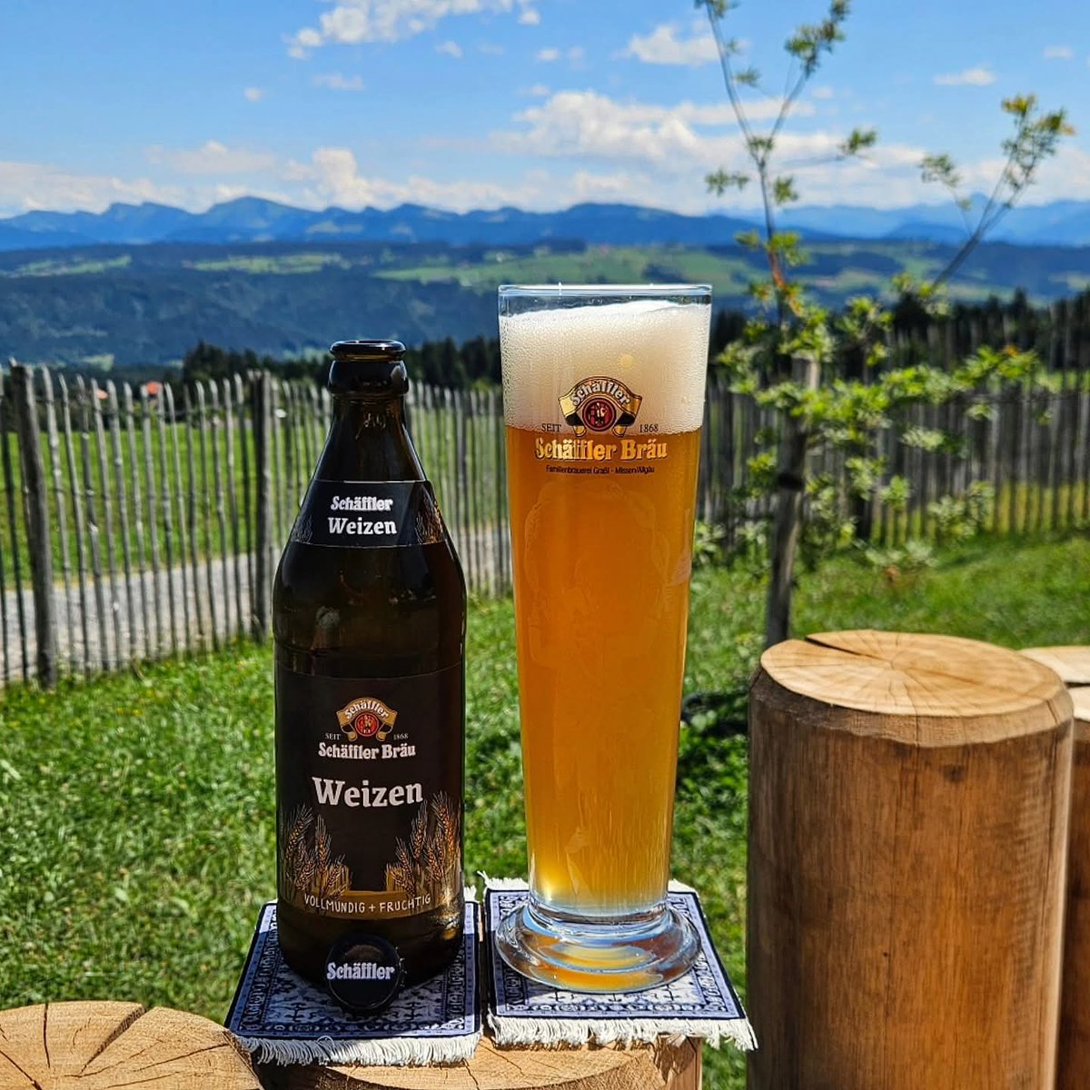 brunnenbraeu's tweet photo. Schäffler Bräu – Weizen (****) 5,2%
#beeronthecarpet #beerwithaview https://t.co/78F8RtexOX