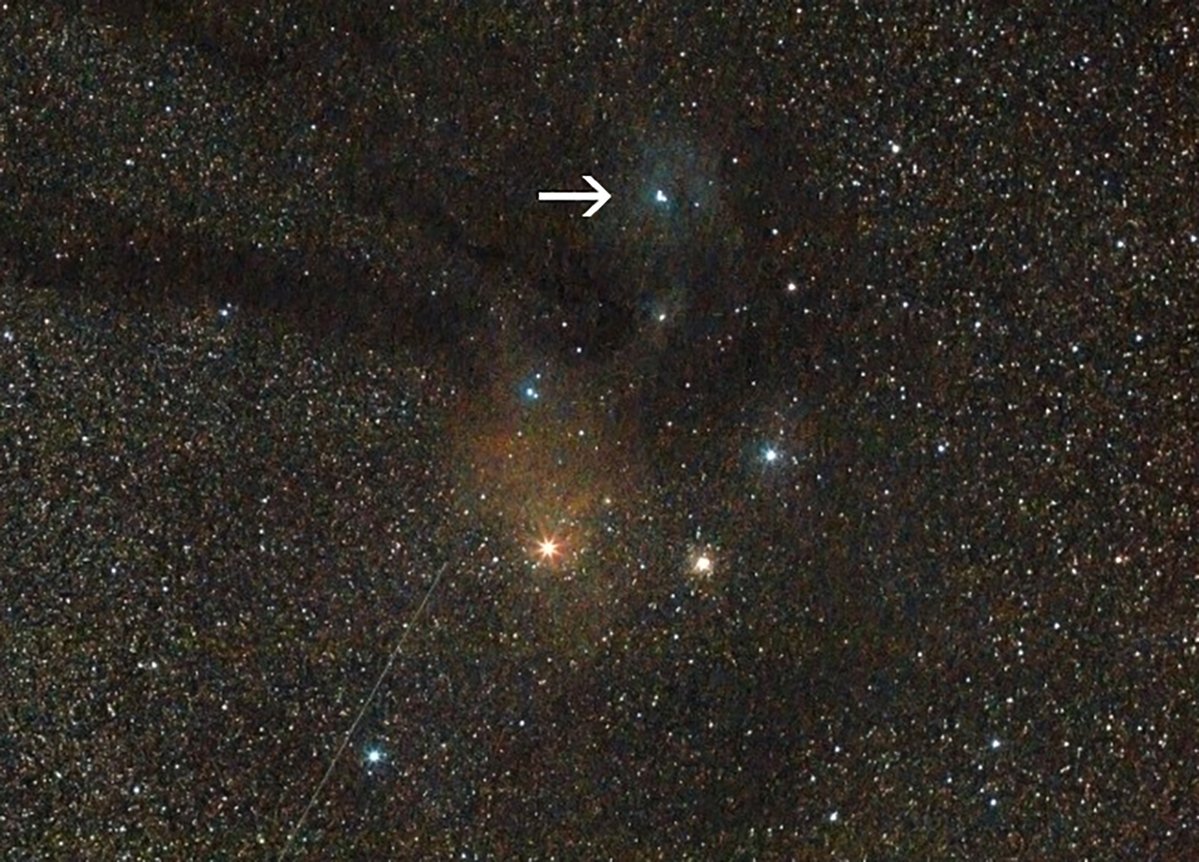 astronomiamag's tweet photo. La mejor forma de encontrar a rho Ophiuchi es a partir de la brillante Antares, como podemos ver en esta imagen de Santiago Escudero (Córdoba), obtenida con una cámara Canon 750D, objetivo de 50 mm, ISO 1600 y 9 minutos de exposición.

📕 Revista N.º 325-326
Estrellas dobles https://t.co/RW59JZo6Zd