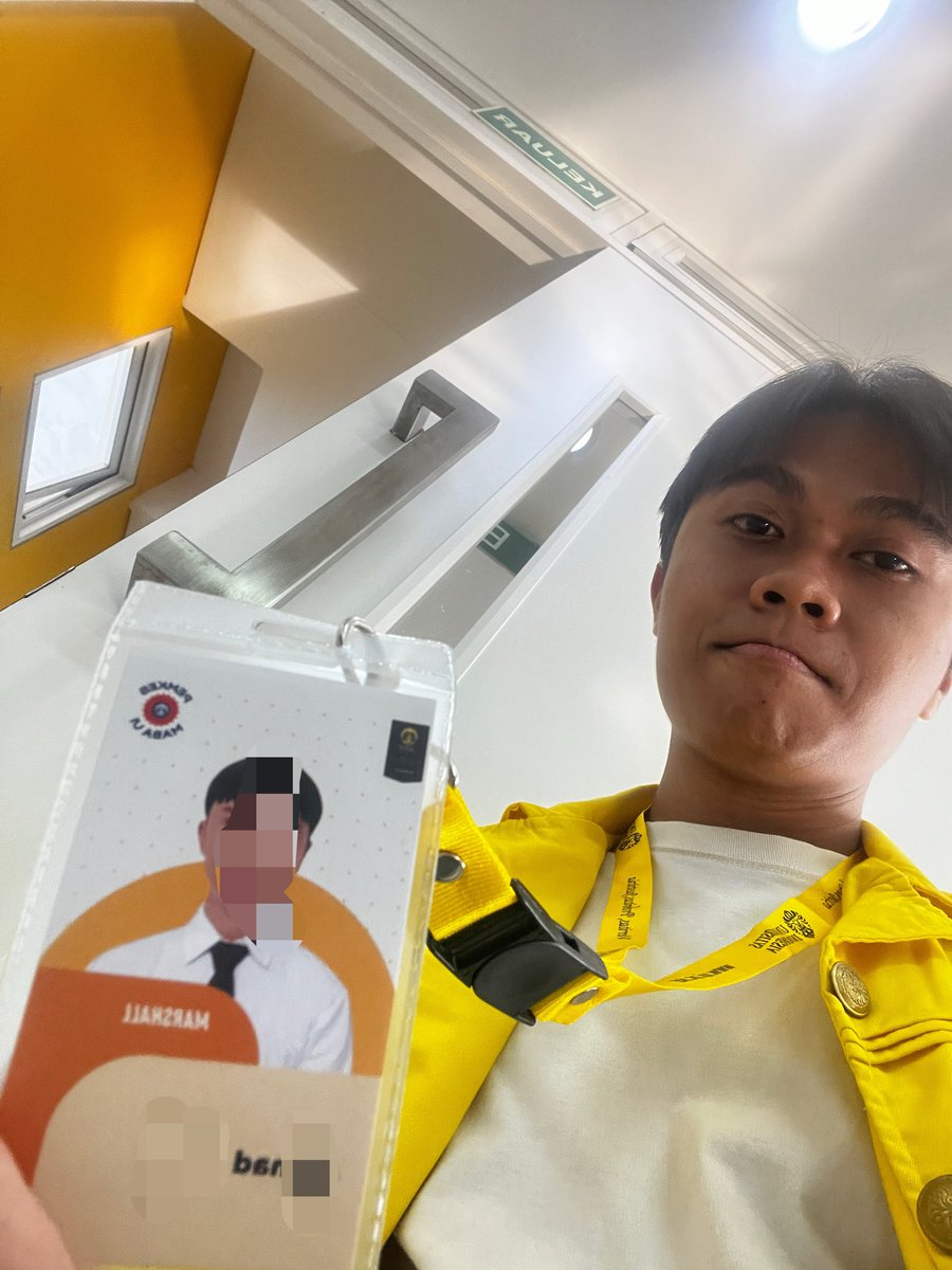 madeofmadd's tweet photo. rahang gua sakit ajg berbicara dengan ribuan maba seminggu kebelakang.. https://t.co/FGYTT1yli6