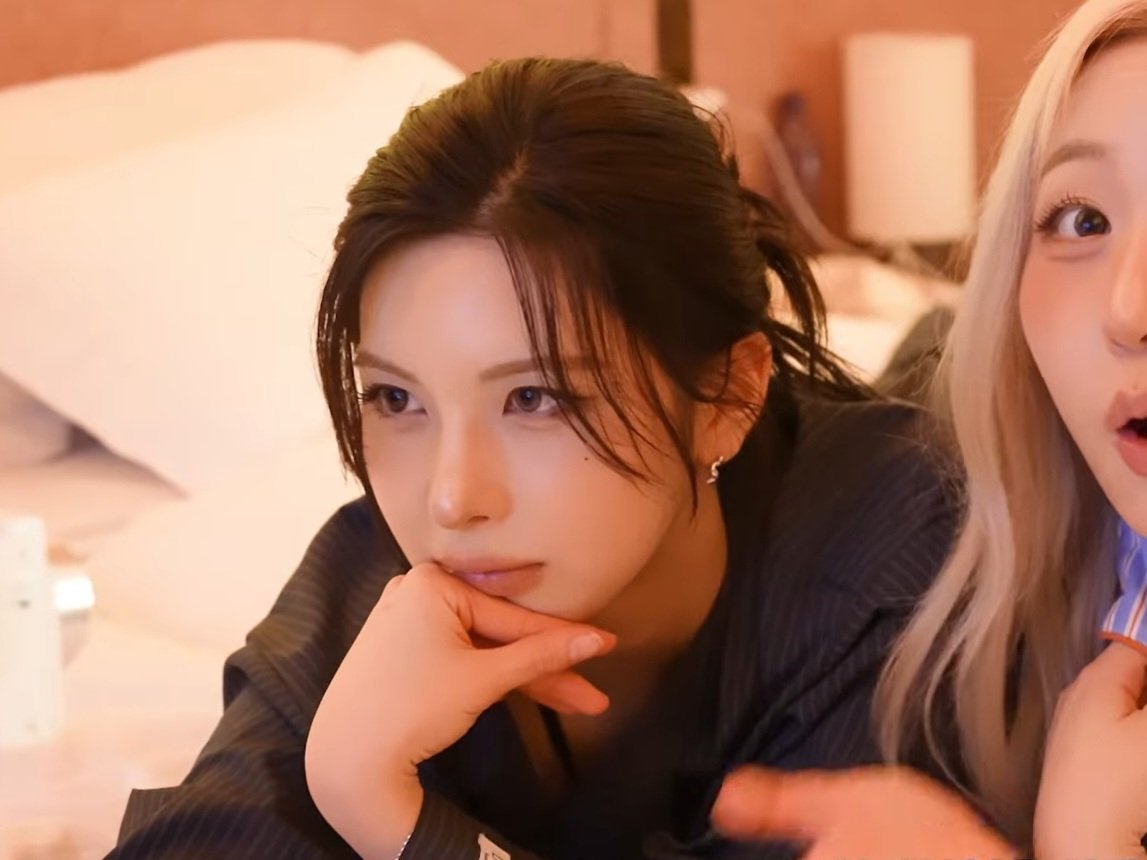 gwiyozy's tweet photo. HELLO ARE WE SEEING HER?!?! 😳😳 https://t.co/66o3AenqPd