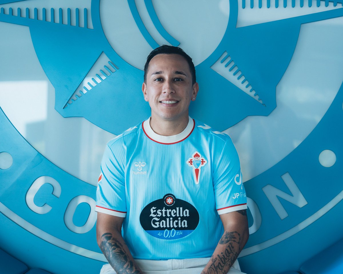 RCCelta's tweet photo. Tanto tempo, Poeta... ✍️🇨🇱 😍

Fabián Orellana volveu á súa casa para visitarnos esta mañá na Cidade Deportiva Afouteza. https://t.co/oOJKJ4uyJF