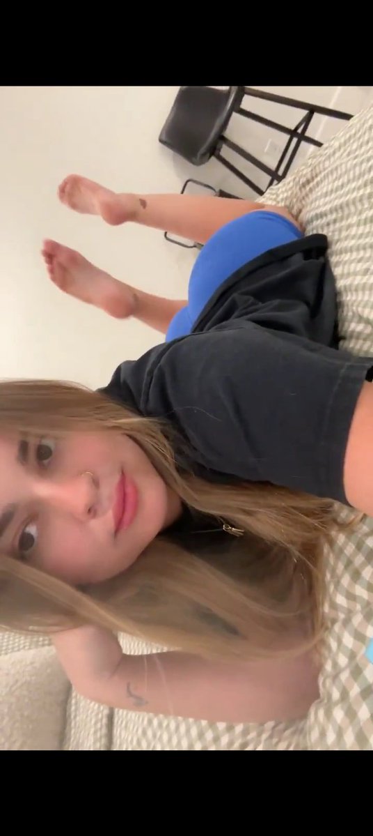 Goddessluccyax's tweet photo. I already know I’m perfect, a ugly loser like you telling me that means nothing! you know what does mean something? hours of your hard work added up into a send! https://t.co/4dSO6k2qaa