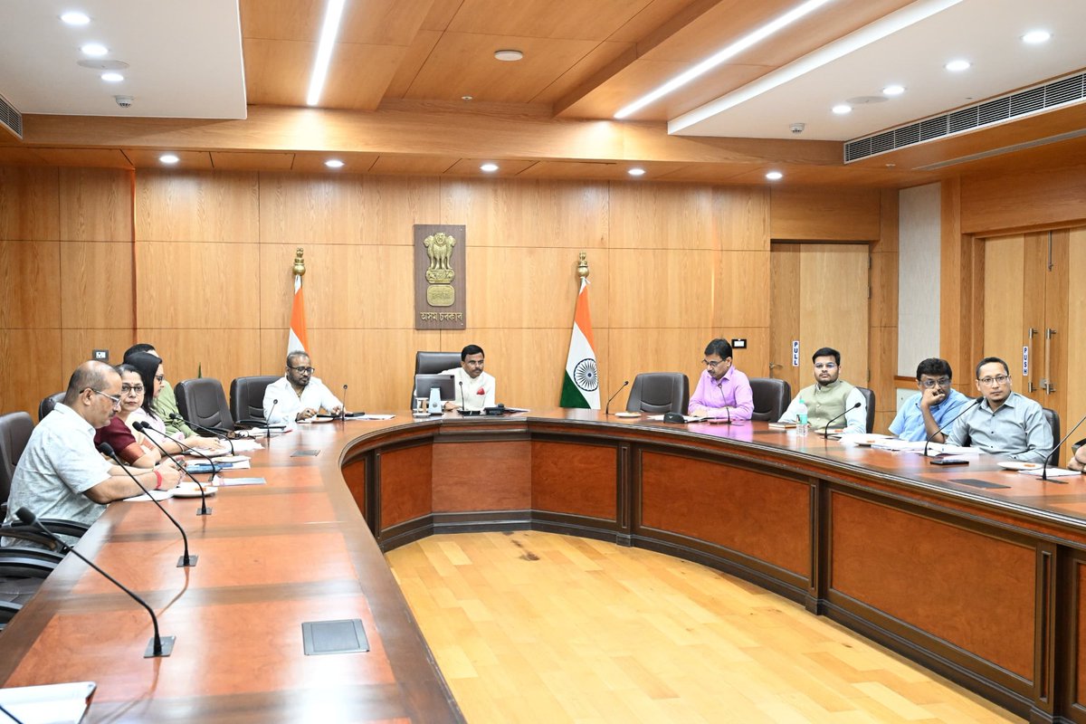 CSAssam_'s tweet photo. Reviewed the roadmap for strengthening Assam's child protection ecosystem through a coordinated, whole-of-government approach in line with the recommendations of the Hon'ble Gauhati High Court consultations and the Juvenile Justice (Care and Protection of Children) Model Rules, 2016.

Deliberated on a comprehensive, converged framework involving 11 stakeholder departments to institutionalise robust child protection mechanisms with clear accountability, inter-departmental coordination and time-bound implementation. Emphasised empowering Panchayati Raj Institutions through village-level vigilance committees, Bal Sabhas and community-led awareness initiatives to strengthen prevention and early intervention.

Also reviewed key action points, including the operationalisation of 36 One Stop Centres across 35 districts, deployment of 2,054 Gaon Panchayat Secretaries and 228 Lot Mandals as Child Marriage Prohibition Officers, and measures to strengthen rehabilitation, counselling and child-friendly institutional infrastructure. Reiterated our commitment to building a responsive, community-driven child protection ecosystem that safeguards every child's rights, dignity and future.

@CMOfficeAssam